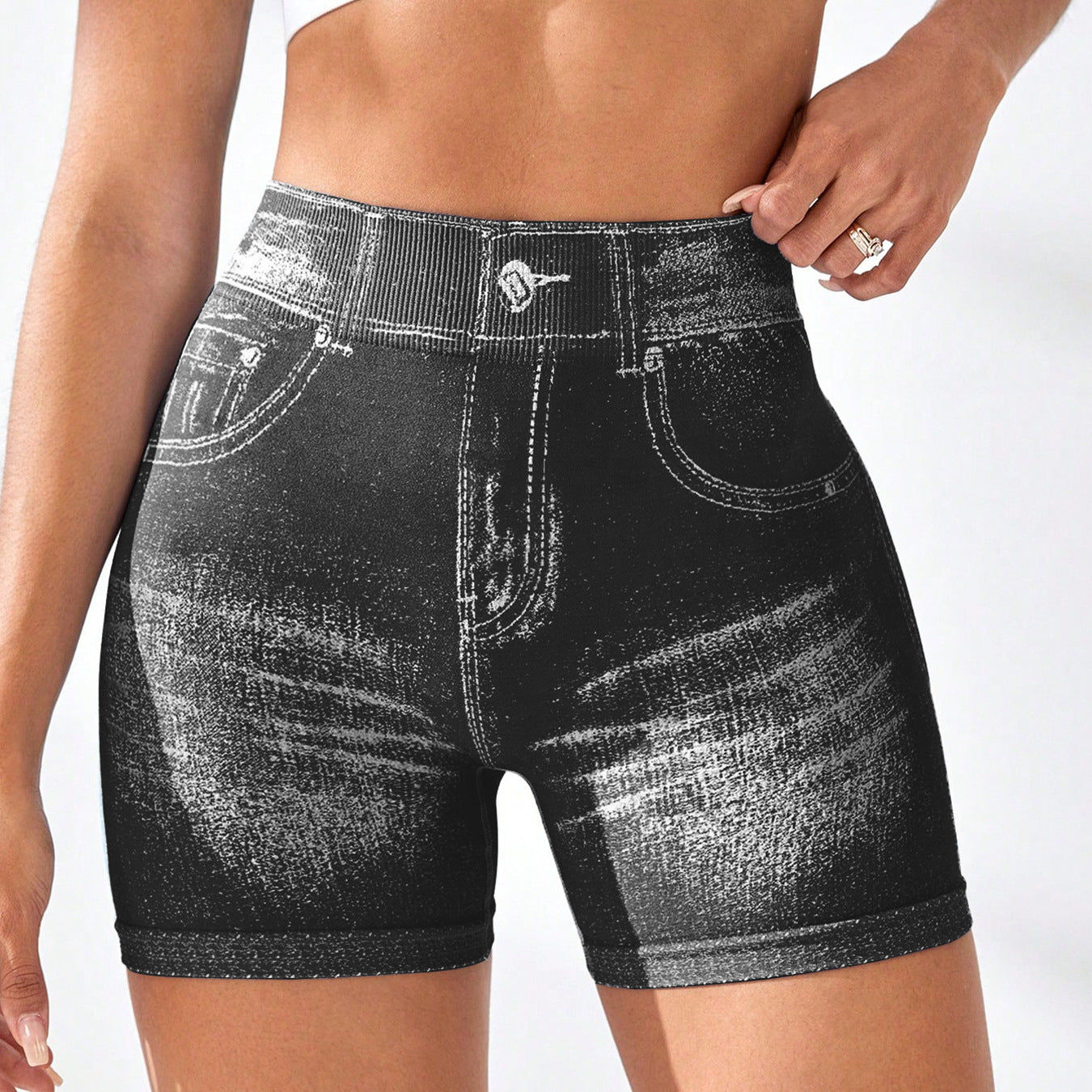 Women's Seamless Quick-Dry Yoga Shorts