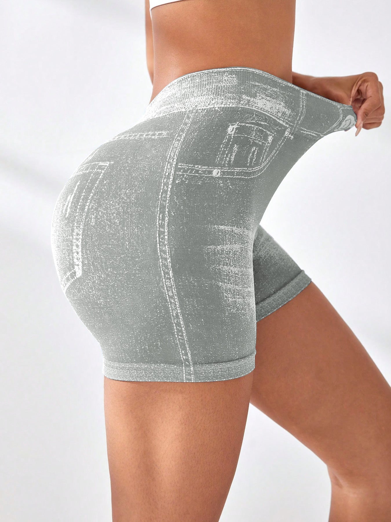 Women's Seamless Quick-Dry Yoga Shorts